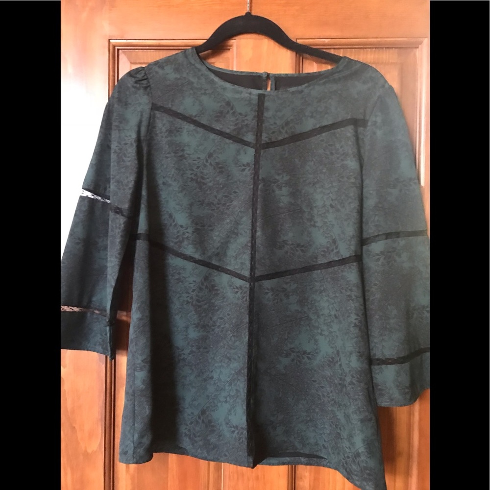 EUC Banana a Republic blouse/top!